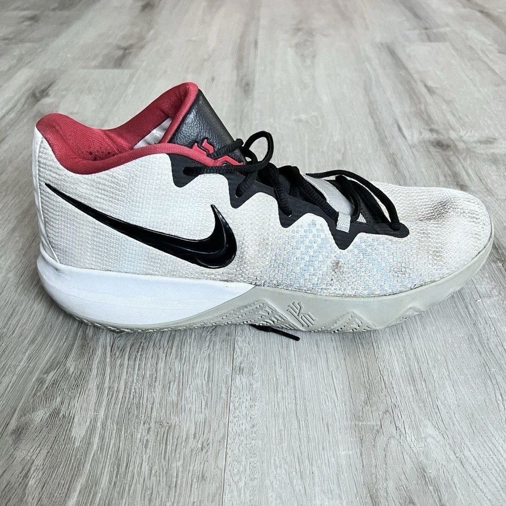 Nike Kyrie Flytrap Mens Basketball Shoes White Black Red AA7071-102 Size 13